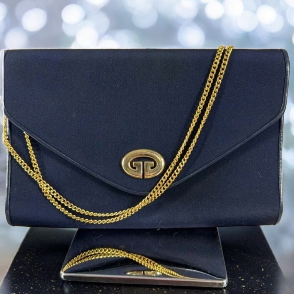 Gucci Rare Pre 1955 Vintage GG Envelope Shoulder Bag Clutch with COA
